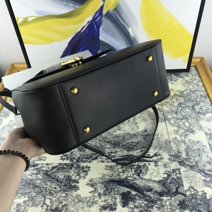 高品質 ヴェルサーチェバッグコピー 定番人気2021新品  VERSACE レディース ハンドバッグ