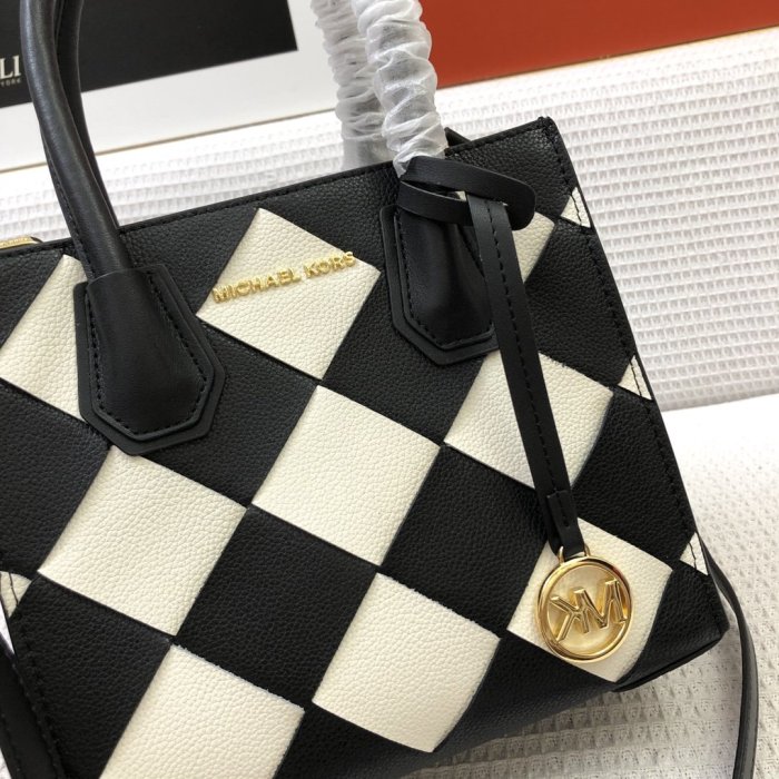 マイケル コースバッグコピー 2021新品注目度NO.1 Michael Kors レディース トートバッグ