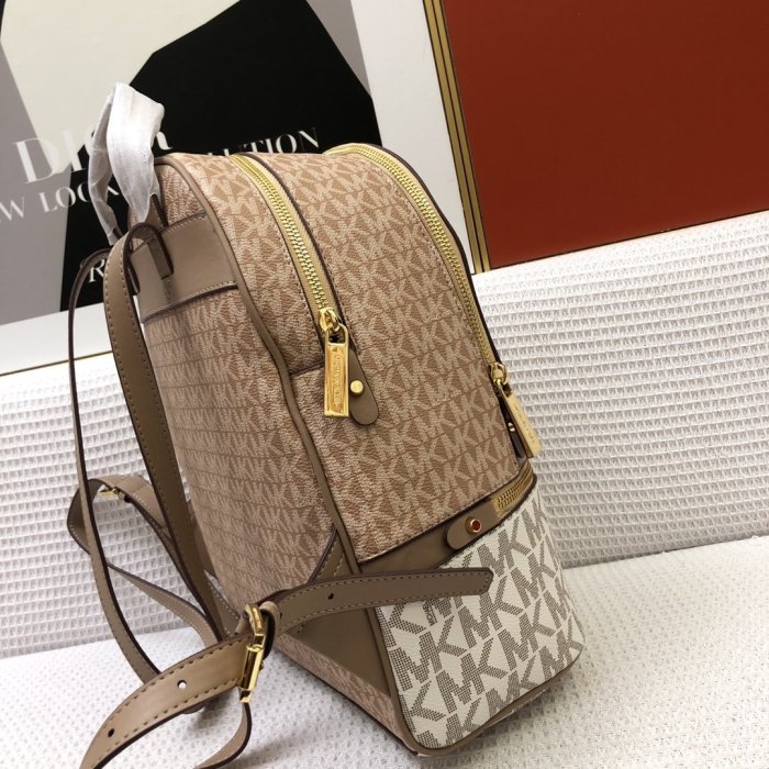 マイケル コースバッグコピー 2021新品注目度NO.1 Michael Kors レディース バックパック