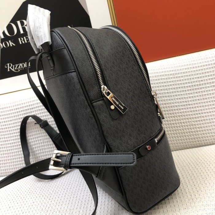 マイケル コースバッグコピー 2021新品注目度NO.1 Michael Kors レディース バックパック