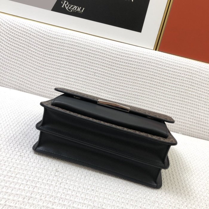 マイケル コースバッグコピー 2021新品注目度NO.1 Michael Kors レディース ショルダーバッグ