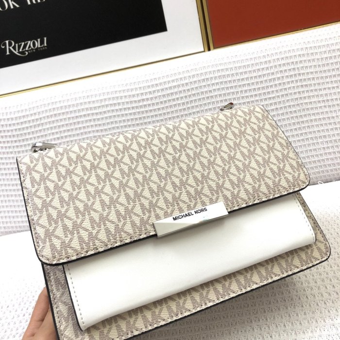 マイケル コースバッグコピー 2021新品注目度NO.1 Michael Kors レディース ショルダーバッグ