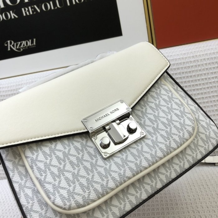 マイケル コースバッグコピー 2021新品注目度NO.1 Michael Kors レディース ショルダーバッグ