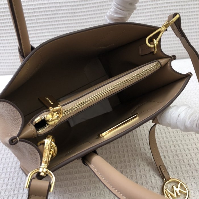 マイケル コースバッグコピー 定番人気2021新品 Michael Kors レディース トートバッグ