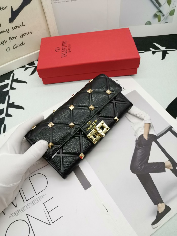 ヴァレンティノ財布コピー 定番人気2021新品 Valentino レディース 長財布