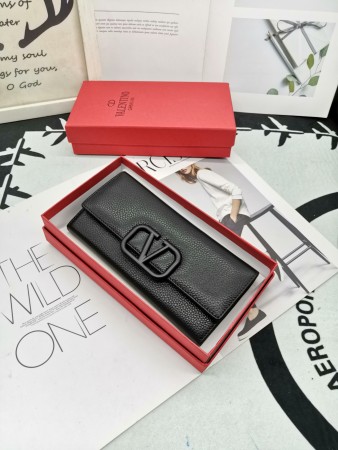 ヴァレンティノ財布コピー 定番人気2021新品 Valentino レディース 長財布