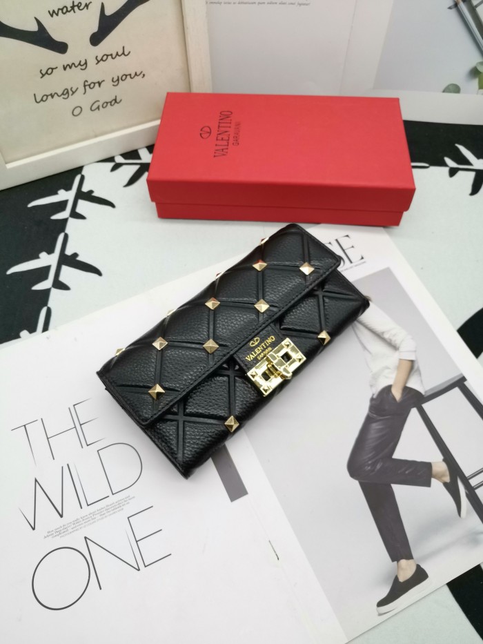 ヴァレンティノ財布コピー 定番人気2021新品 Valentino レディース 長財布