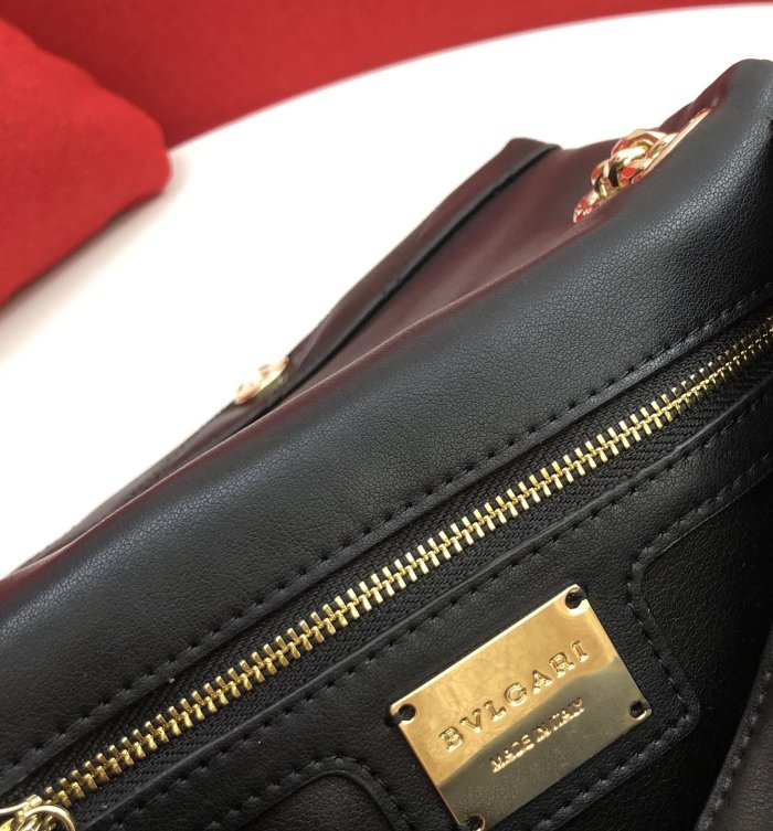 ブルガリバッグコピー 2021新品注目度NO.1 BVLGARI レディース ショルダーバッグ