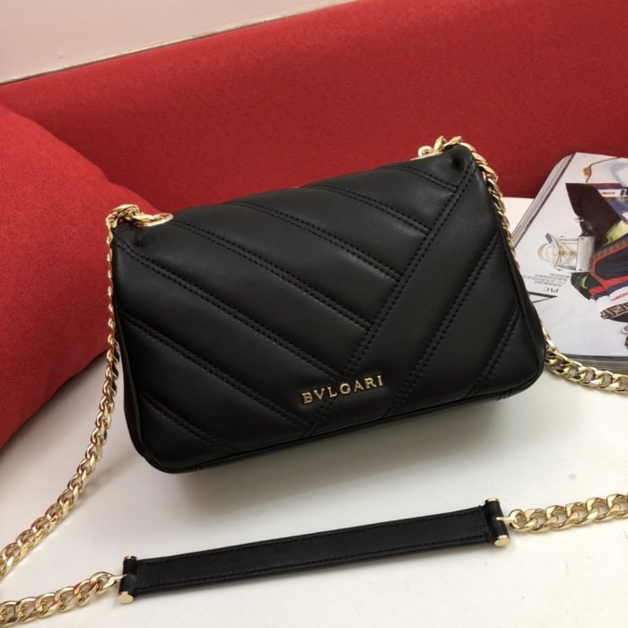 ブルガリバッグコピー 2021新品注目度NO.1 BVLGARI レディース ショルダーバッグ