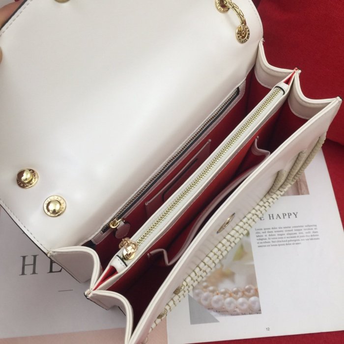 高品質 ブルガリバッグコピー 大人気2021新品 BVLGARI レディース ショルダーバッグ