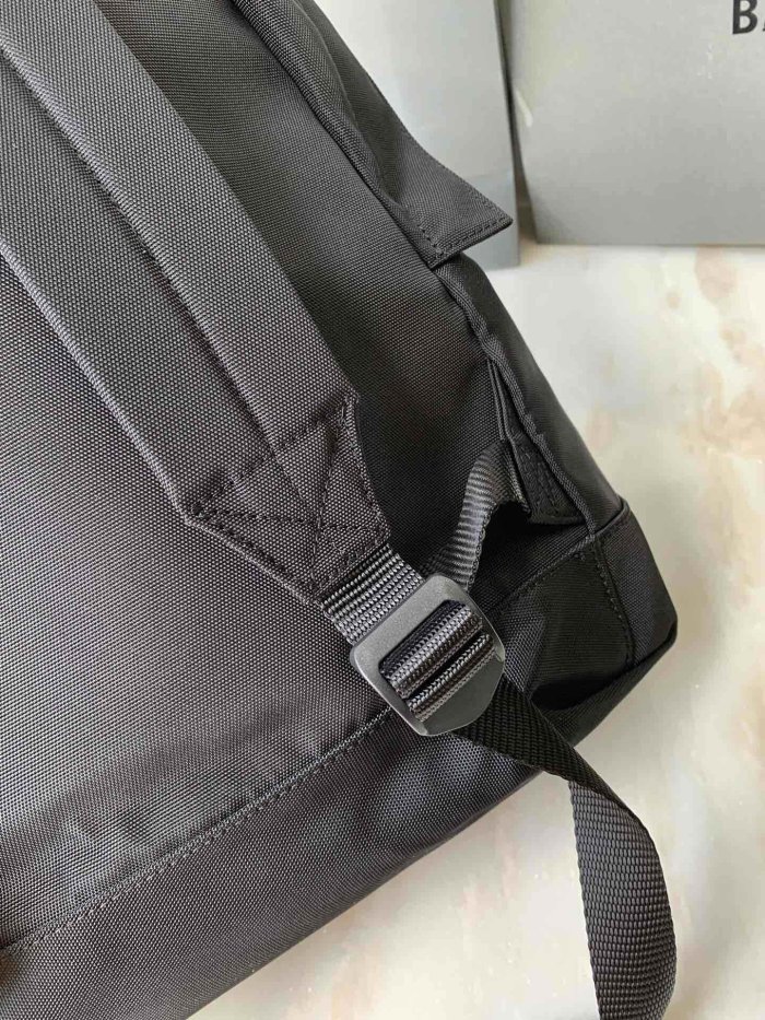 バレンシアガバッグコピー 2021新品注目度NO.1 BALENCIAGA男女兼用 バックパック