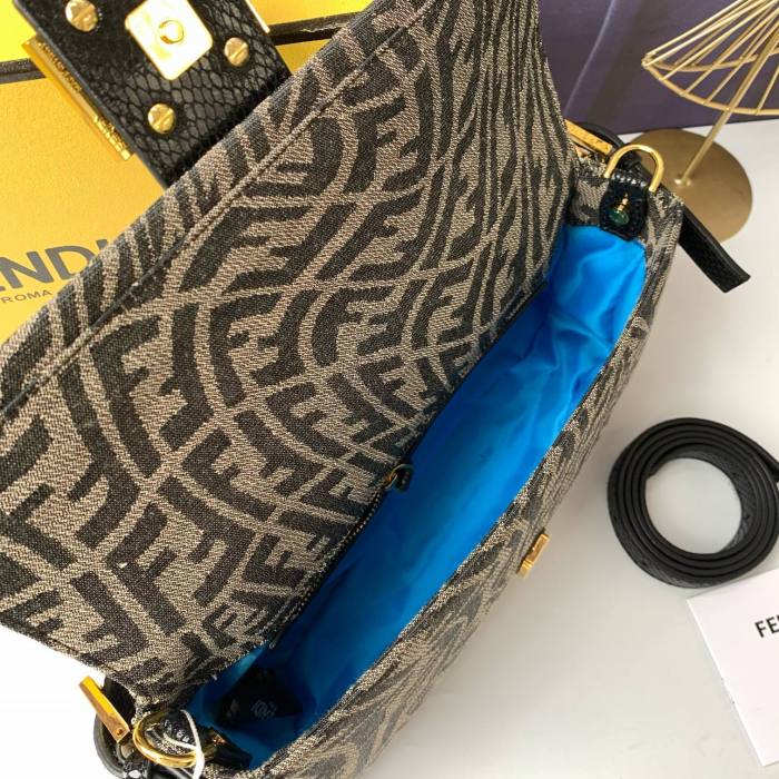 フェンディバッグコピー 定番人気2021新品 FENDI レディース ハンドバッグ