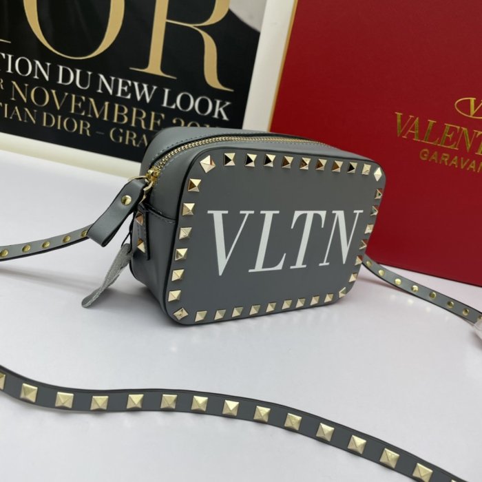 ヴァレンティノバッグコピー 2021新品注目度NO.1 Valentino レディース ショルダーバッグ