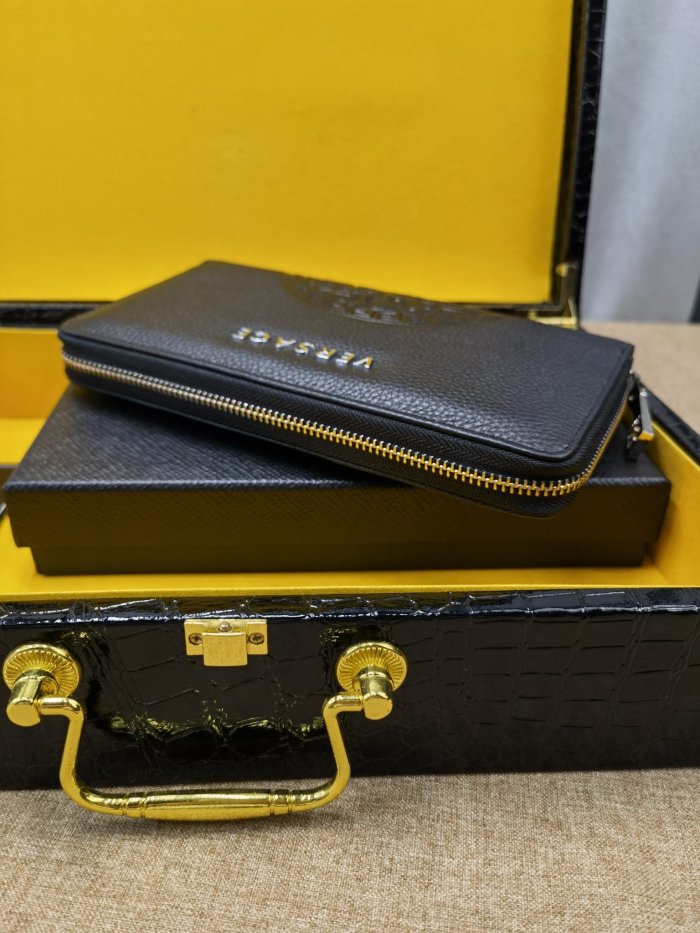 ヴェルサーチェ財布コピー 大人気2021新品  VERSACE メンズ 長財布