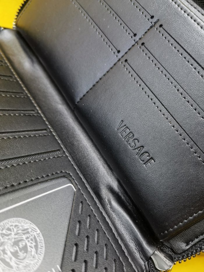 ヴェルサーチェ財布コピー 定番人気2021新品  VERSACE メンズ 長財布