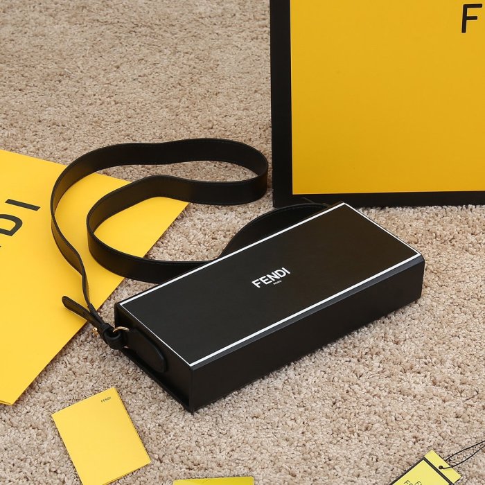 フェンディバッグコピー 大人気2022新品 FENDI レディース ショルダーバッグ