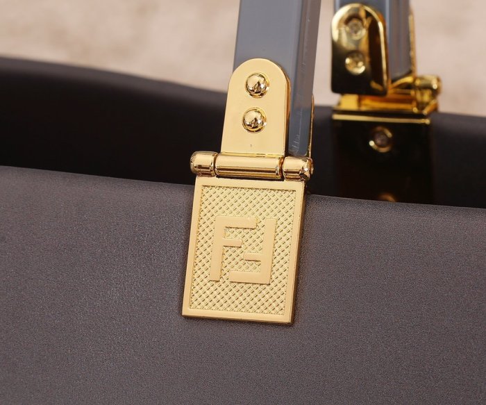 フェンディバッグコピー 2022新品注目度NO.1 FENDI レディース トートバッグ