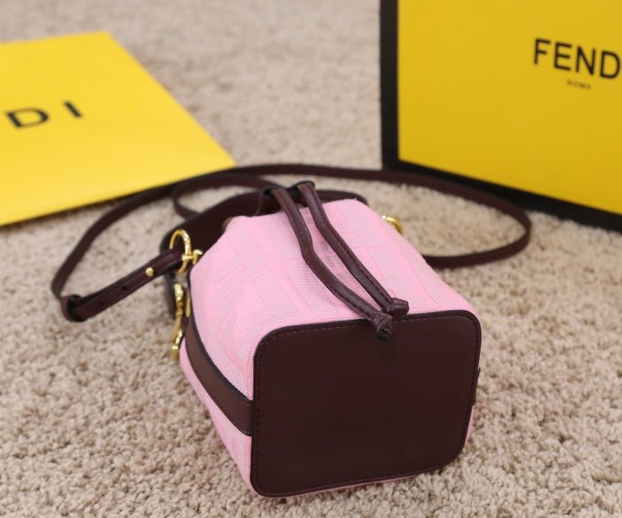 フェンディバッグコピー 大人気2022新品 FENDI レディース バケツバッグ