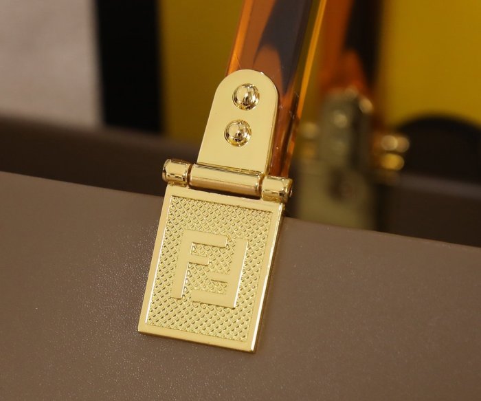 フェンディバッグコピー 大人気2022新品 FENDI レディース トートバッグ
