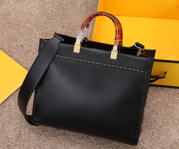 フェンディバッグコピー 定番人気2022新品 FENDI レディース トートバッグ
