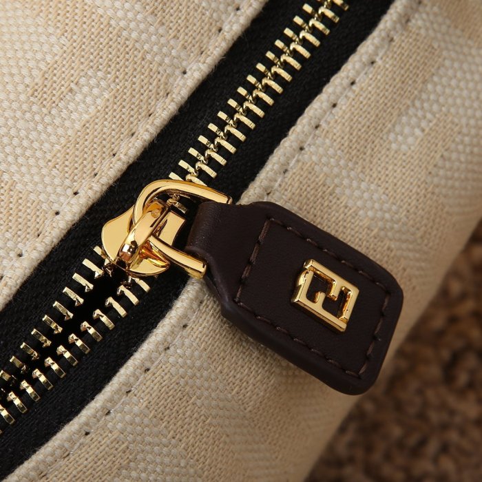 フェンディバッグコピー 定番人気2022新品 FENDI レディース ショルダーバッグ