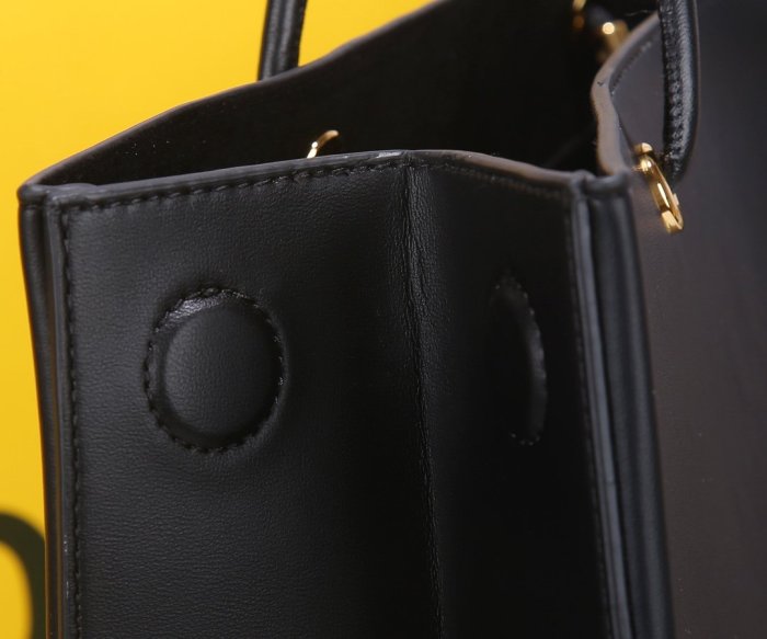フェンディバッグコピー 定番人気2022新品 FENDI レディース トートバッグ