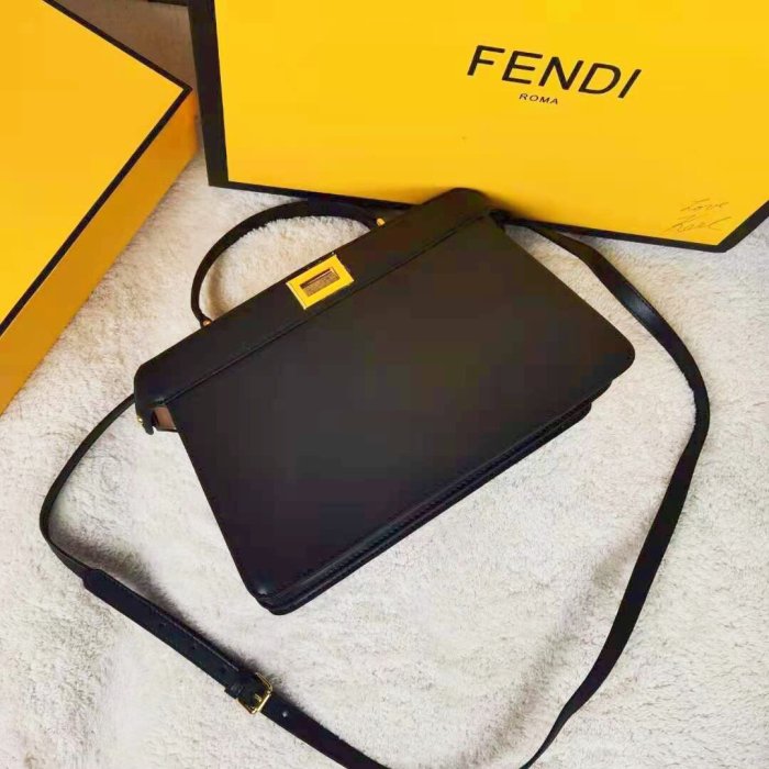 フェンディバッグコピー 定番人気2022新品 FENDI レディース ハンドバッグ