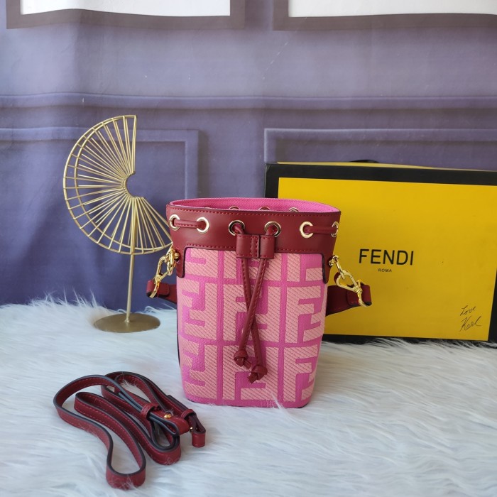 フェンディバッグコピー 大人気2022新品 FENDI レディース バケツバッグ