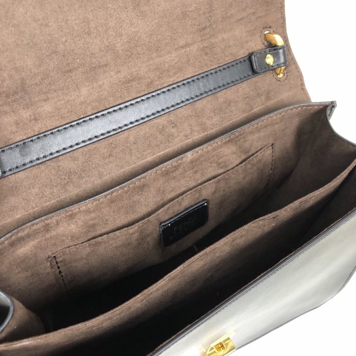 フェンディバッグコピー 大人気2022新品 FENDI レディース ハンドバッグ