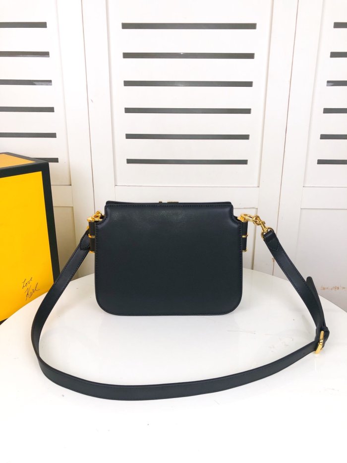 フェンディバッグコピー 定番人気2022新品 FENDI レディース ショルダーバッグ