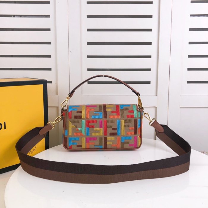 フェンディバッグコピー 定番人気2022新品 FENDI レディース ハンドバッグ