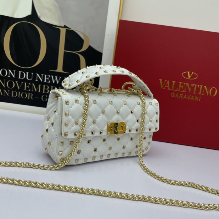 ヴァレンティノバッグコピー 2022新品注目度NO.1 Valentino レディース ショルダーバッグ