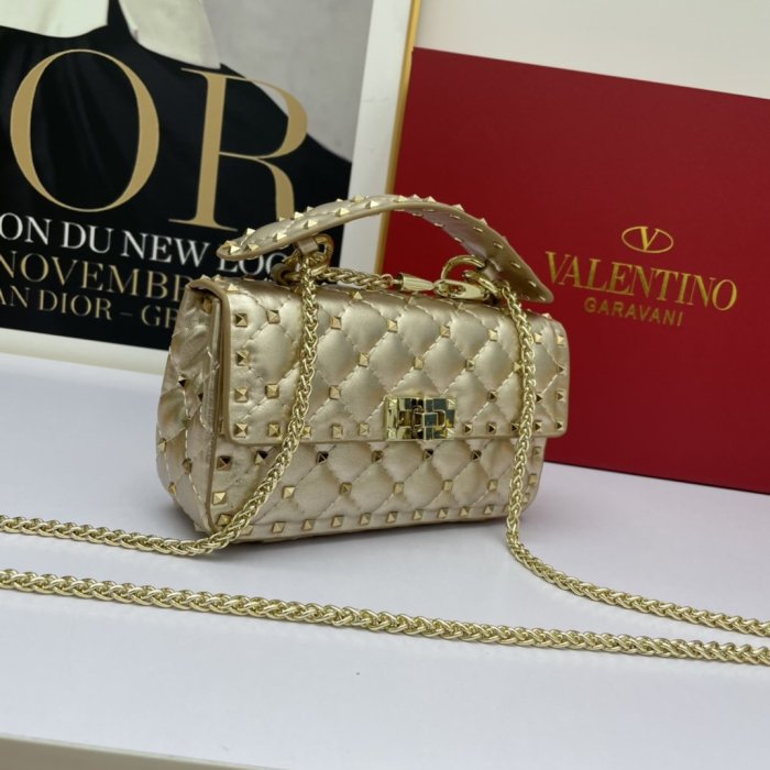 ヴァレンティノバッグコピー 大人気2022新品 Valentino レディース ショルダーバッグ