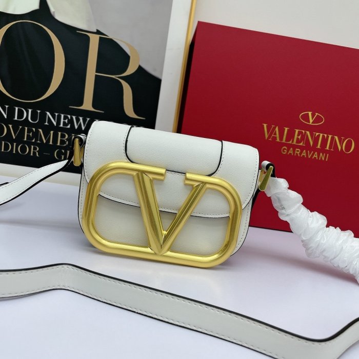 ヴァレンティノバッグコピー 2022新品注目度NO.1 Valentino レディース ショルダーバッグ