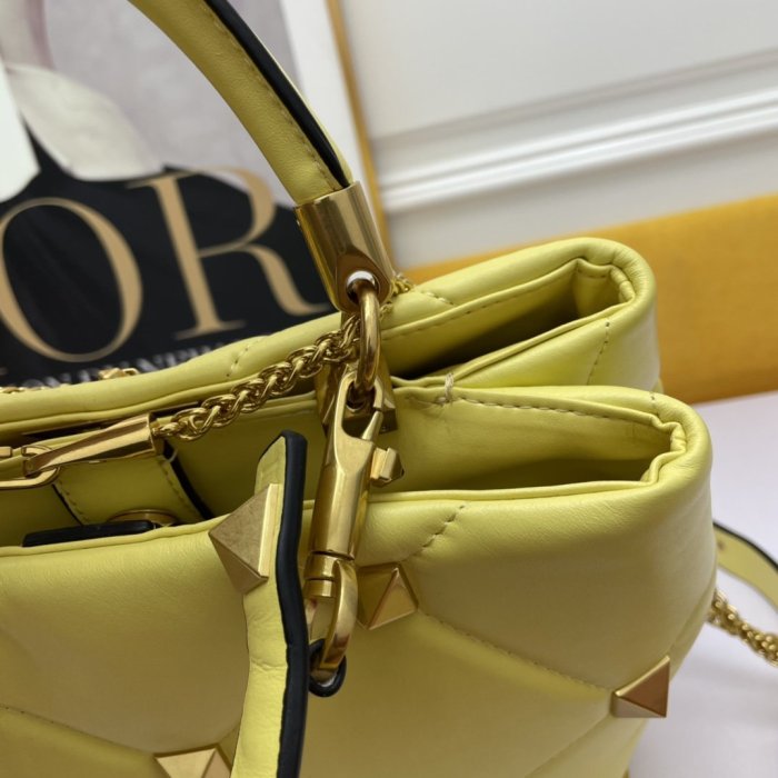 ヴァレンティノバッグコピー 定番人気2022新品 Valentino レディース ハンドバッグ