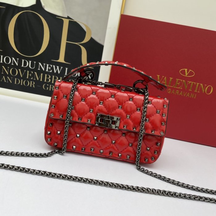 ヴァレンティノバッグコピー 2022新品注目度NO.1 Valentino レディース ショルダーバッグ