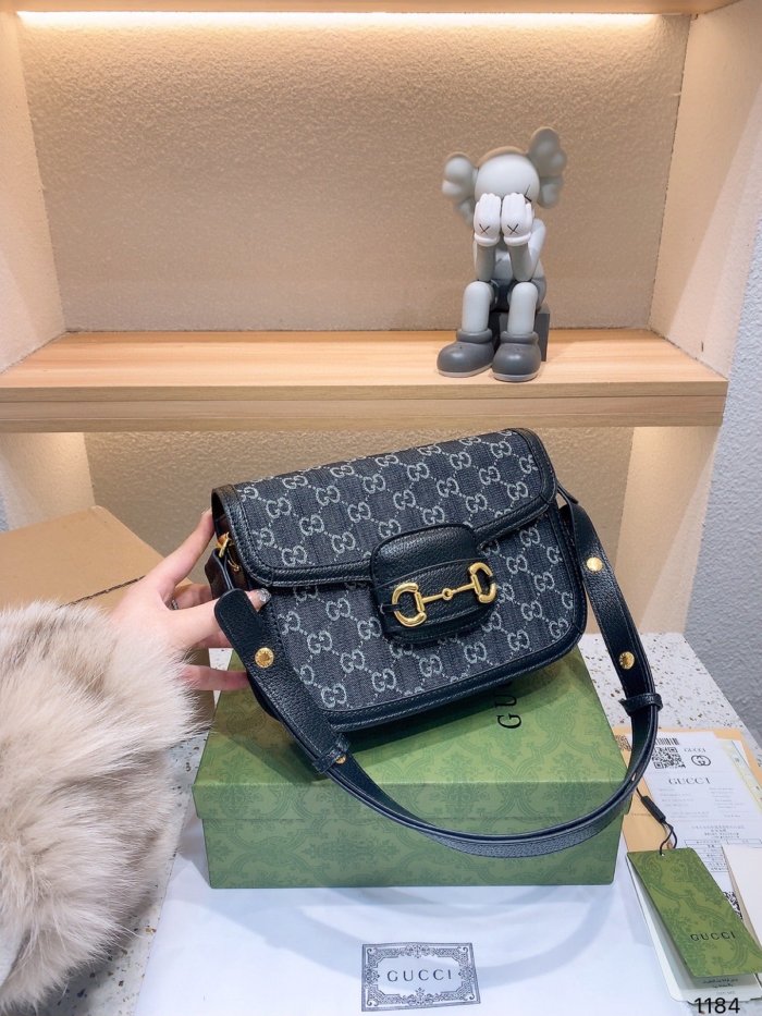 グッチバッグコピー 2022新品注目度NO.1 GUCCI レディース ショルダーバッグ