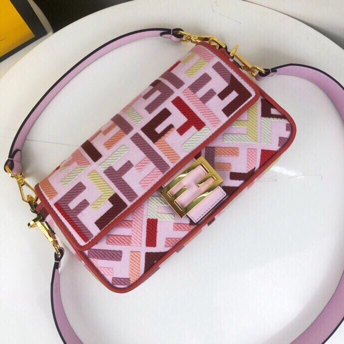 フェンディバッグコピー 2022新品注目度NO.1 FENDI レディース ハンドバッグ
