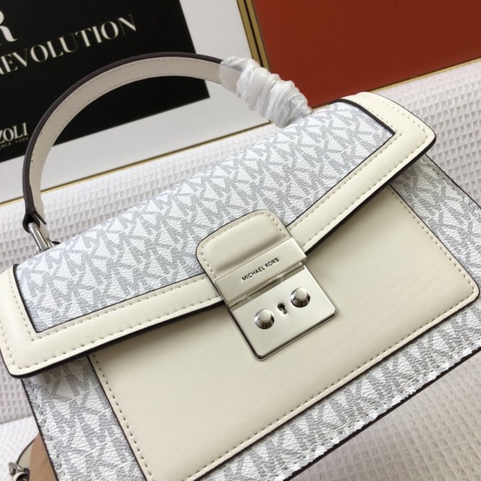 マイケル コースバッグコピー 2022新品注目度NO.1 Michael Kors レディース ハンドバッグ