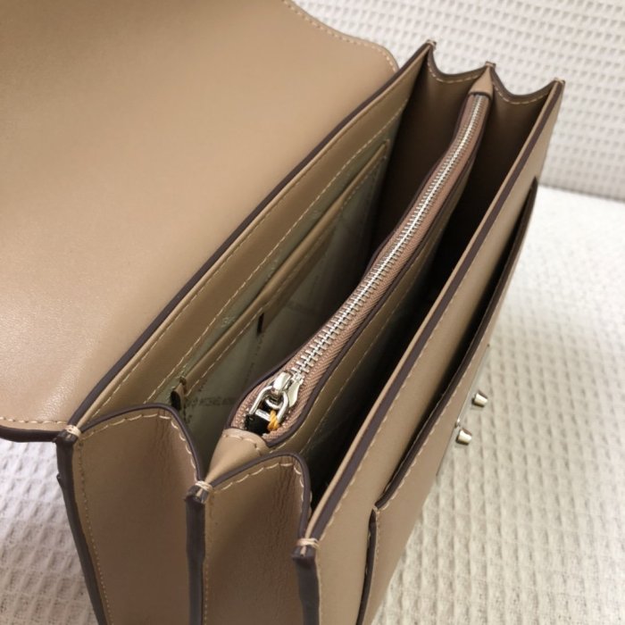 マイケル コースバッグコピー 2022新品注目度NO.1 Michael Kors レディース ハンドバッグ
