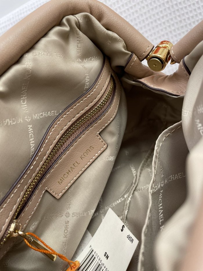 マイケル コースバッグコピー 2022新品注目度NO.1 Michael Kors レディース ショルダーバッグ