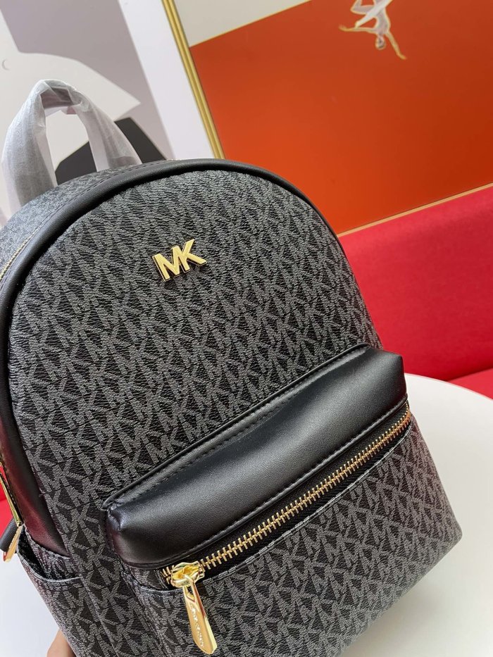 マイケル コースバッグコピー 2022新品注目度NO.1 Michael Kors レディース バックパック