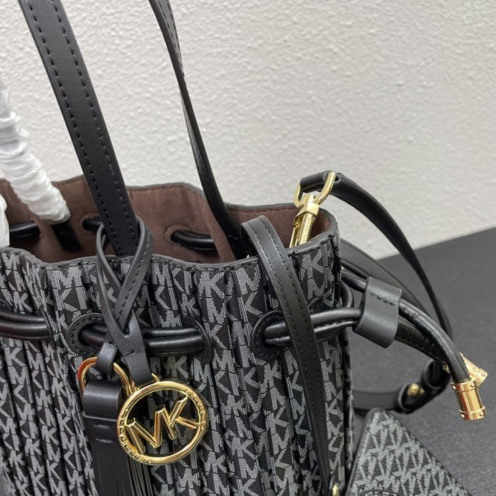 マイケル コースバッグコピー 大人気2022新品 Michael Kors レディース トートバッグ