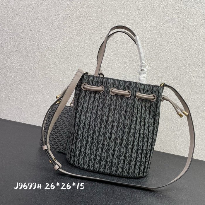 マイケル コースバッグコピー 定番人気2022新品 Michael Kors レディース トートバッグ