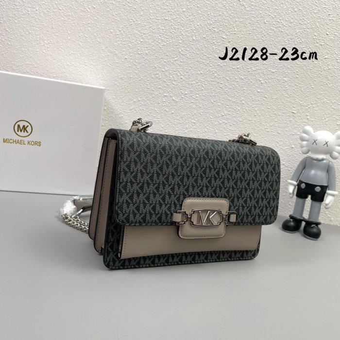 マイケル コースバッグコピー 2022新品注目度NO.1 Michael Kors レディース ショルダーバッグ