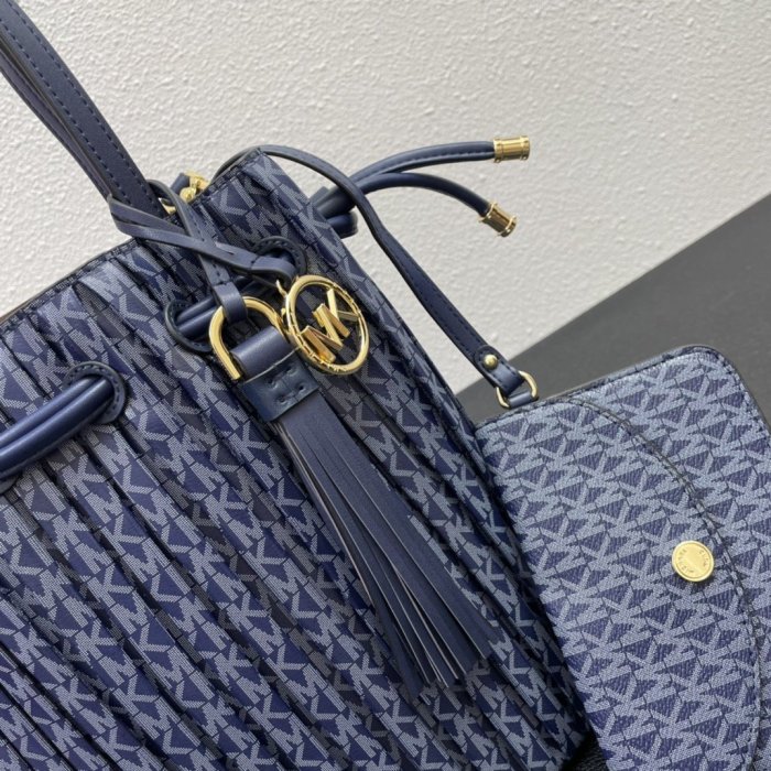 マイケル コースバッグコピー 2022新品注目度NO.1 Michael Kors レディース トートバッグ