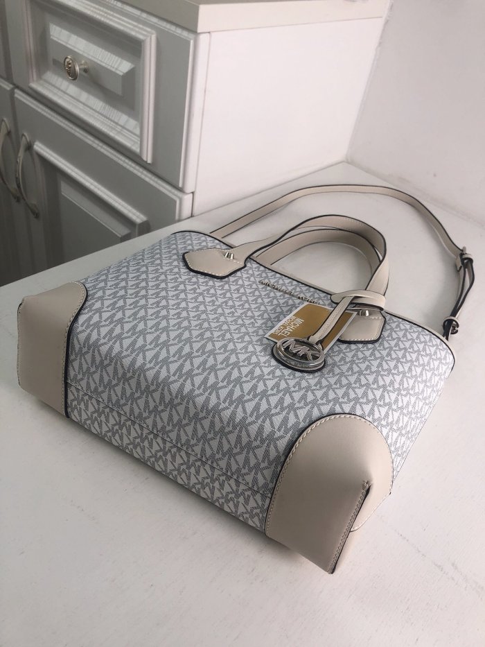 マイケル コースバッグコピー 2022新品注目度NO.1 Michael Kors レディース トートバッグ