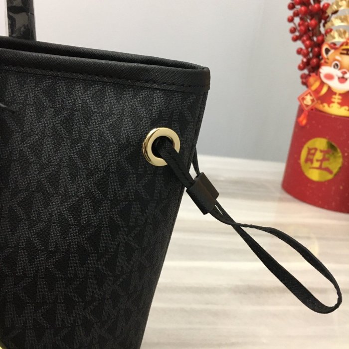 マイケル コースバッグコピー 2022新品注目度NO.1 Michael Kors レディース トートバッグ