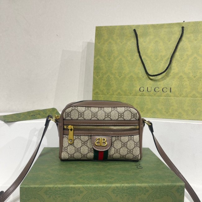 グッチバッグコピー 2022新品注目度NO.1 GUCCI レディース ショルダーバッグ