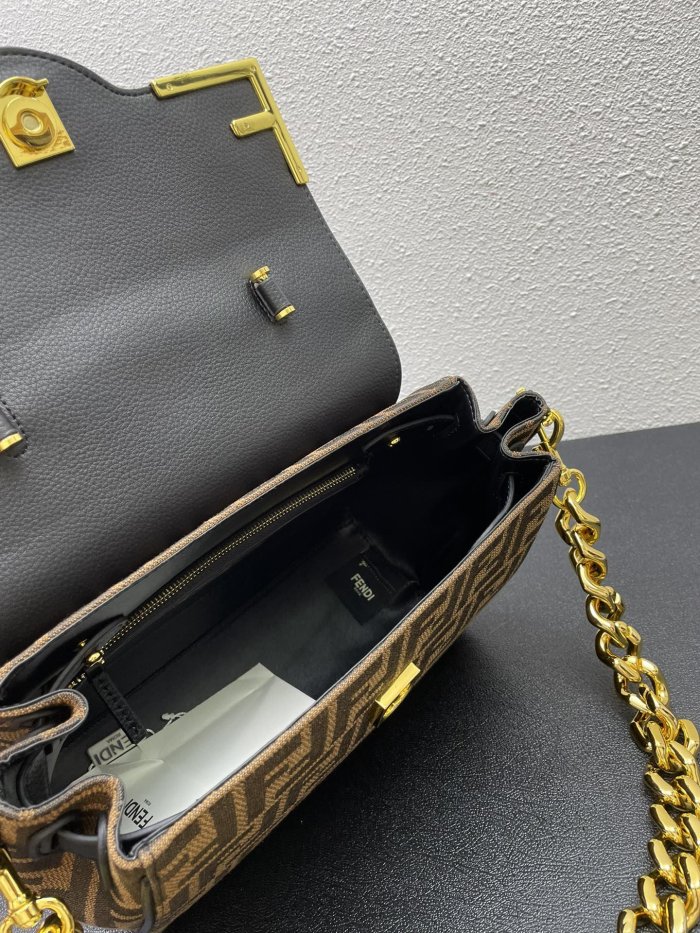 ヴェルサーチェバッグコピー 定番人気2022新品  VERSACE レディース ハンドバッグ